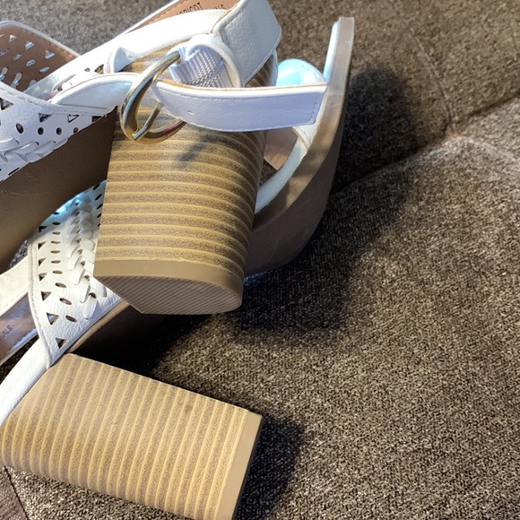 Report sandals - Picture 9 of 9